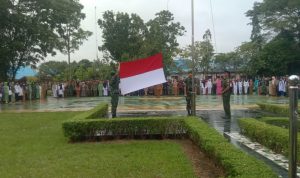 SMAN 1 Hamparan Perak Adakan Upacara Hari Pahlawan dan Gelar Fashion Show