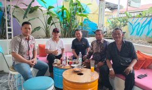 PU Media Online Ngopi Bareng Dengan Ketum DPP PWRI, Jalin Silaturahmi Wartawan