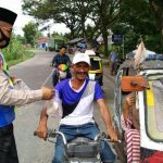 Satlantas Polres Madina Berbagi Asih Pada Supir Becak