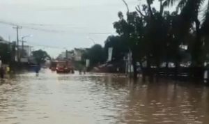 Setelah Diguyur Hujan, Pemukiman Di Dua Kecamatan Kota Medan Terndam Banjir