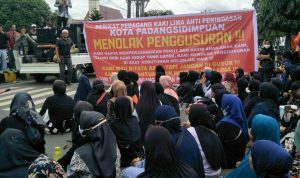 Buntut Penertiban PKL Di P. Sidempuan, Gelombang Unjukrasa Tak Terbendung
