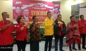 Ketua Umum SOKSI Ir Ali Wongso Beserta Sekjend Depinas Dr. Ilyas Indra, Diulosi Dan Ditepung Tawari Di Medan