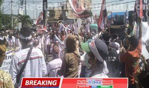 Ribuan Massa Sampaikan Ke KapoldaSu Begal Resakan Masyarakat