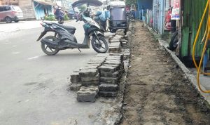 Proyek Pembangunan Trotoar Ta 2023 Dinilai Hamburkan Uang Negara