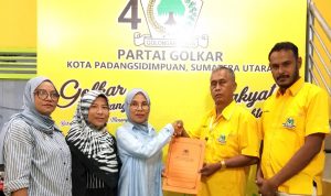 M Hadi Susandra Lubis Resmi Antarkan Formulir Pendaftaran Bacalon Wali Kota P. Sidimpuan 