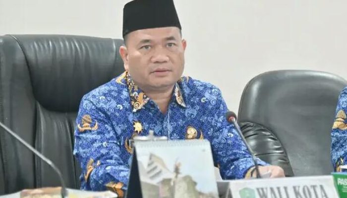 AMPUH Desak Pj Wali Kota Padangsidimpuan Timur Tumanggor Mundur