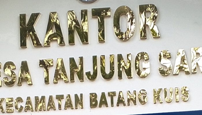 AMPUH Tuding Sekdes Tanjung Sari Asbun Terkait Mobil Plat Merah BK 1363 M