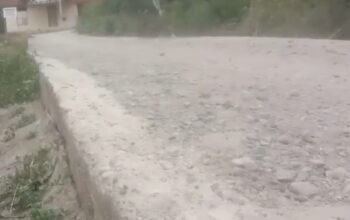 Proyek Peningkatan Jalan Lantosan Rogas Ta 2024 Mulai Rusak Parah 