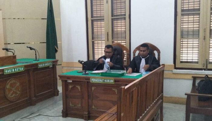 Oknum JPU Kejari Tapsel Larang Istri Tersangka Dan PH Jumpai Klainnya 