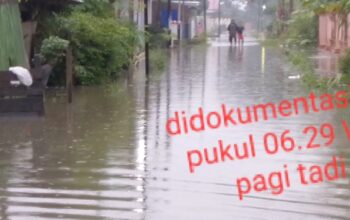 Hampir 2 Dekade Drainase 12 Dekat Sport Center Tak Meluap, Kini Rumah Warga Jalan Mawar Ujung Terendam Banjir 