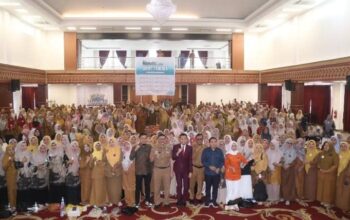 "Bawa Semangat dari Tanah Suci, Syafii Efendi Bakar Semangat Guru Paluta: 'Jika Guru Melambat, Murid Akan Tertinggal!'"