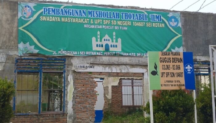 Musholla Tholabul Ilmi SDN 104607 Seirotan Dibangun Swadaya Demi Judita