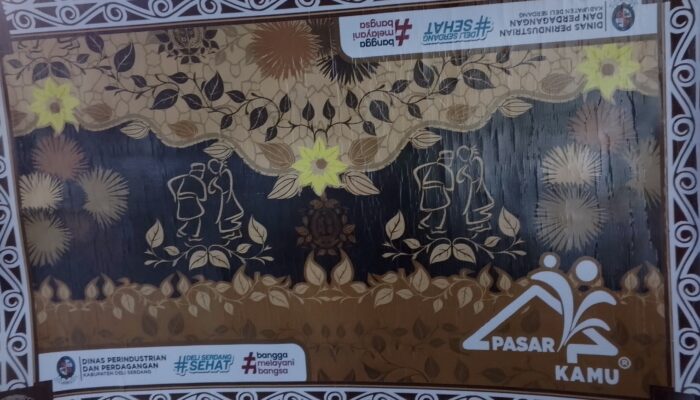 500 Pcs Tikar Diberikan Disperindag Deli Serdang Ke Pengelola Pasar Kamu 