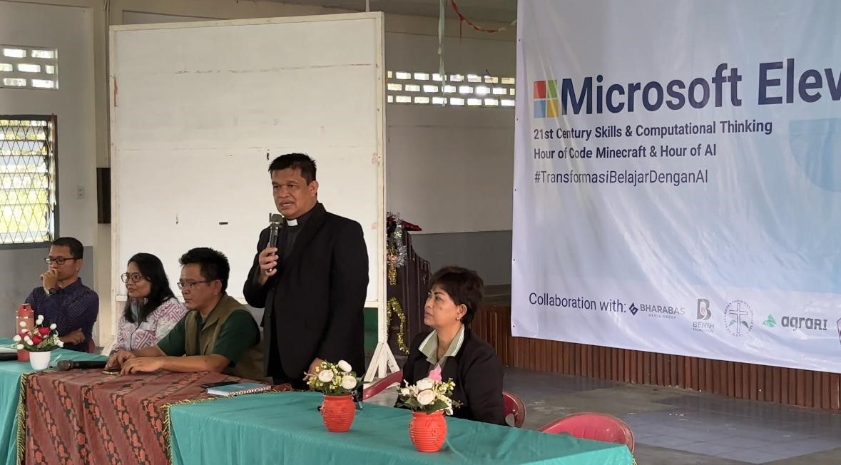 100 guru mengikuti sesi pelatihan Digital Literacy, Computational Thinking, dan AI yang diselenggarakan oleh Benih Foundation bersama Alkademi.