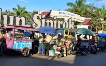 Diduga PKL Di Bahu Jalan Pasar Sipirok ” ATM” Disdagkop UKM Dan Dishub Tapsel 